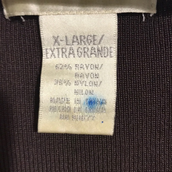 Women’s V-Neck Top - Picture 3 of 4